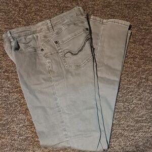 Zay Women's Light Gray Skinny Jeans